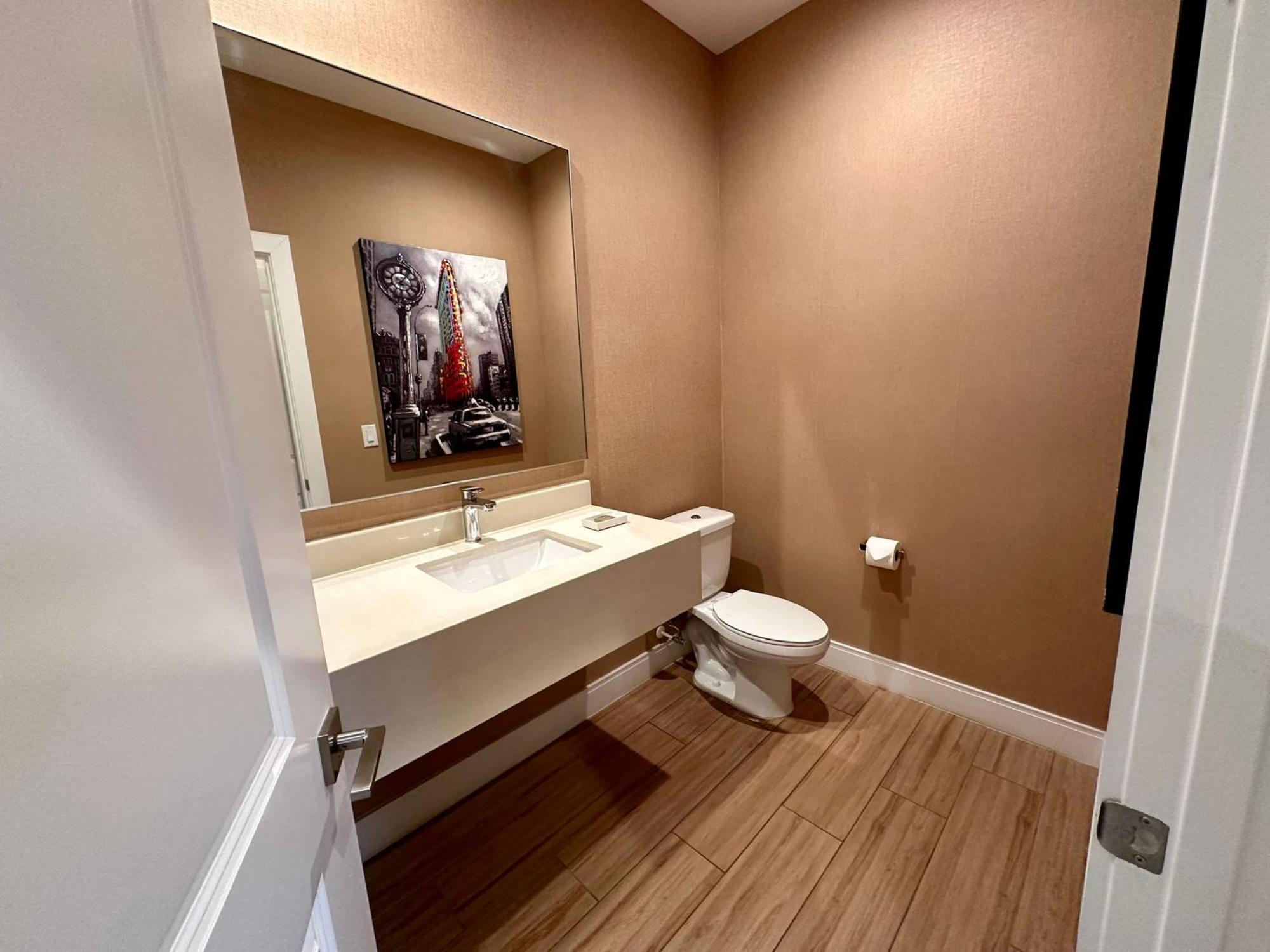 Luxury Home In Orlando With Private Hot Tub - 7 Min From Disney Parks - 3 Bedrooms And 4 Bathrooms! Extérieur photo