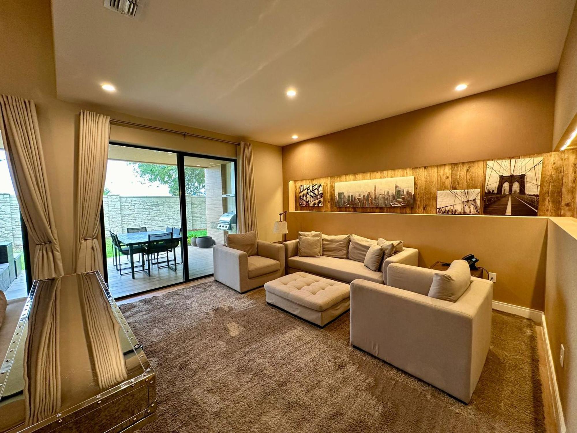 Luxury Home In Orlando With Private Hot Tub - 7 Min From Disney Parks - 3 Bedrooms And 4 Bathrooms! Extérieur photo